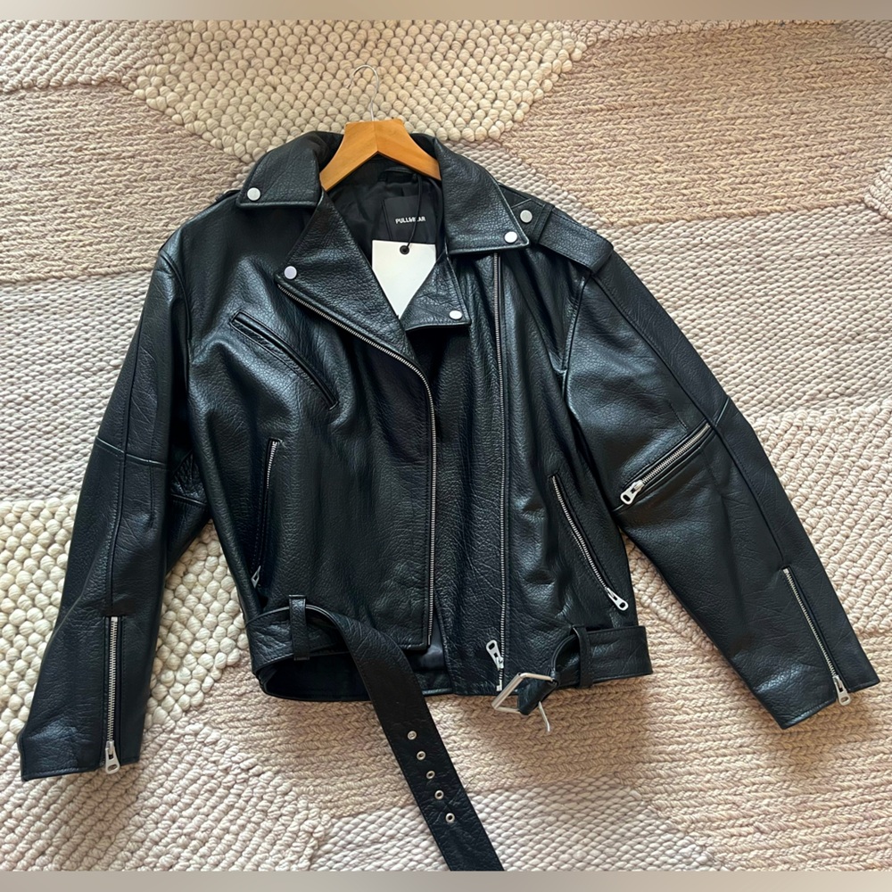 Unworn black leather jacket - thick and pebble leather